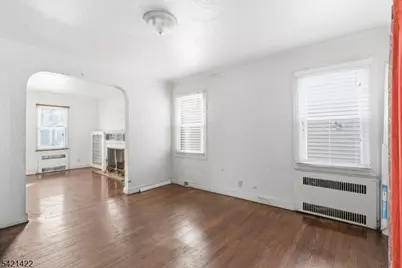 327 Field Pl, Hillside, NJ 07205 - Photo 8