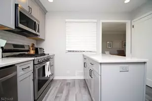 22 Oakland Ave, Rockaway Township, NJ 07866 - Photo 10