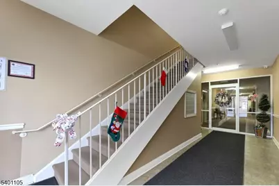 520 Victor St #42, Saddle Brook Township, NJ 07663 - Photo 2