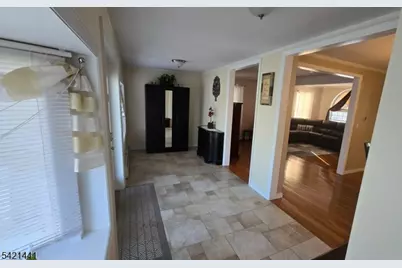 206 E Clay Ave, Roselle Park, NJ 07204 - Photo 2