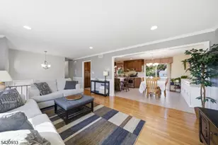 28 Lord Stirling Dr, Parsippany, NJ 07054 - Photo 6