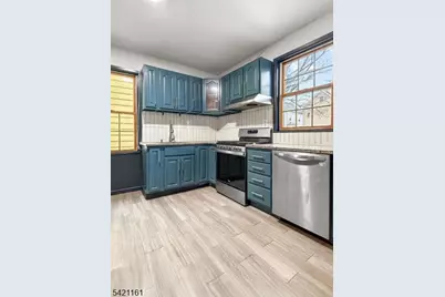 66 Washington Pl, East Rutherford, NJ 07073 - Photo 20