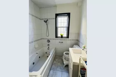 66 Washington Pl, East Rutherford, NJ 07073 - Photo 18