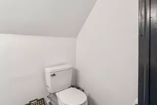 66 Washington Pl, East Rutherford, NJ 07073 - Photo 16