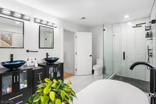 29 Tennis Rd, Jefferson Township, NJ 07849 - Photo 28