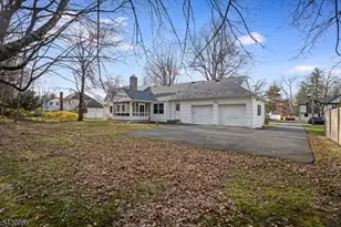 7 Village Rd, Florham Park, NJ 07932 - Photo 26