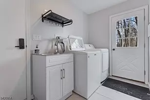 7 Village Rd, Florham Park, NJ 07932 - Photo 22