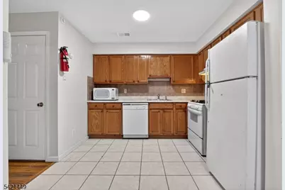 452 Marshall St, Elizabeth, NJ 07206 - Photo 22