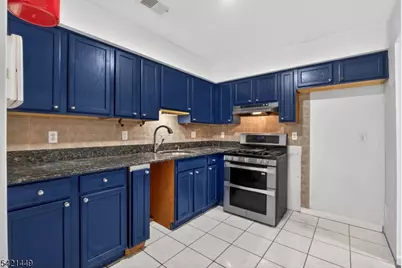 452 Marshall St, Elizabeth, NJ 07206 - Photo 8