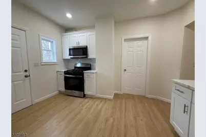 356 Carnegie Pl #1, Union Township, NJ 07088 - Photo 4