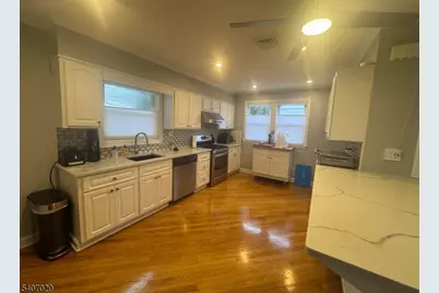 50 Johnson Rd, West Orange Township, NJ 07052 - Photo 10