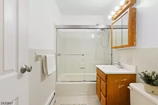 6A Colonial Dr, Little Falls Township, NJ 07424 - Photo 22