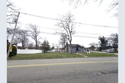 336 Lake Shore Dr, Parsippany, NJ 07034 - Photo 4