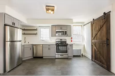 43 Pleasant Way #2, Montclair, NJ 07042 - Photo 4