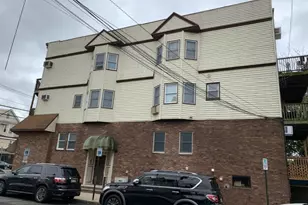 116 W 19th St, Bayonne, NJ 07002 - Photo 2