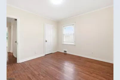 95 Sycamore Ave, Livingston, NJ 07039 - Photo 8