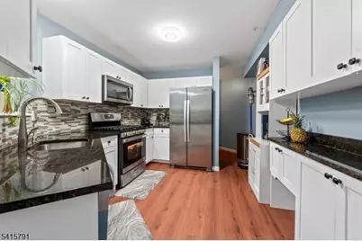 203 Rhoads Dr, Montgomery Township, NJ 08502 - Photo 12