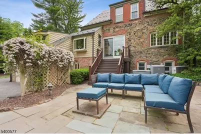 18 Chestnut Pl, Millburn, NJ 07078 - Photo 10