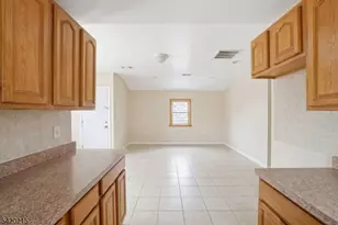 550 Norwood St, East Orange, NJ 07018 - Photo 10