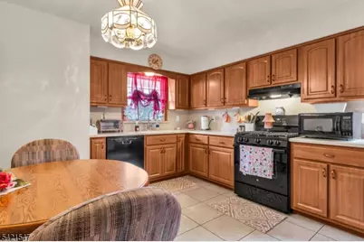 47 S Walnut Ave, Woodbridge Township, NJ 08830 - Photo 10