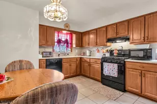 47 S Walnut Ave, Woodbridge Township, NJ 08830 - Photo 10