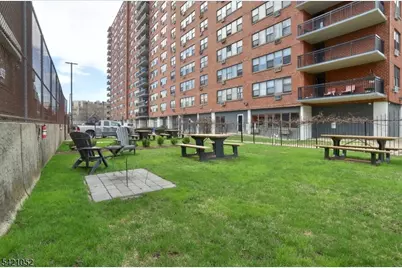 500 Central Ave #1014, Union City, NJ 07087 - Photo 22