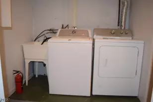 50 Auburn Rd, Parsippany, NJ 07054 - Photo 14