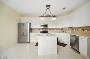 614 Turlington Ct, Livingston, NJ 07039 - Photo 18