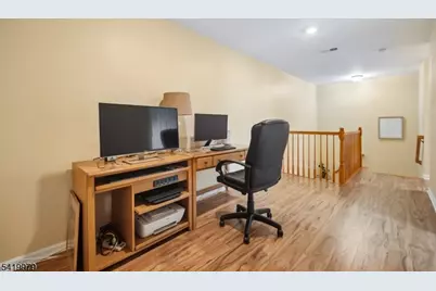 614 Turlington Ct, Livingston, NJ 07039 - Photo 24