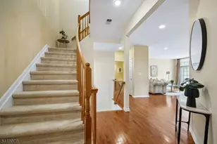 614 Turlington Ct, Livingston, NJ 07039 - Photo 4