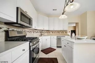 614 Turlington Ct, Livingston, NJ 07039 - Photo 20