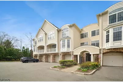 614 Turlington Ct, Livingston, NJ 07039 - Photo 2