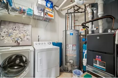 614 Turlington Ct, Livingston, NJ 07039 - Photo 42