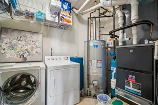 614 Turlington Ct, Livingston, NJ 07039 - Photo 42