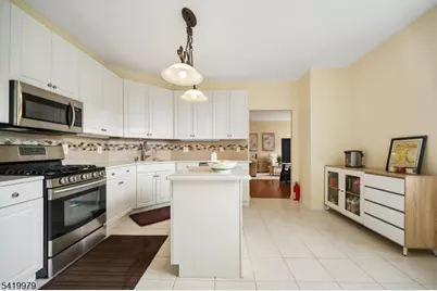 614 Turlington Ct, Livingston, NJ 07039 - Photo 22