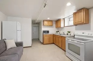 13 May St, Newark, NJ 07104 - Photo 20