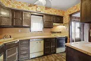 345 5th St, Ridgefield, NJ 07660 - Photo 14