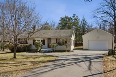 3 Morgan Ln, White Township, NJ 07823 - Photo 1