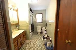 74 Cathedral Ave, Clifton, NJ 07014 - Photo 22