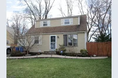 345 Redmont Rd, North Plainfield, NJ 07063 - Photo 2