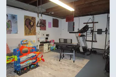 345 Redmont Rd, North Plainfield, NJ 07063 - Photo 18