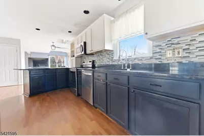 675 Uniontown Rd, Lopatcong Township, NJ 08865 - Photo 8