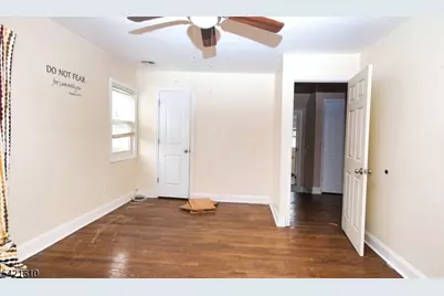 824 Chestnut St, Roselle, NJ 07203 - Photo 20