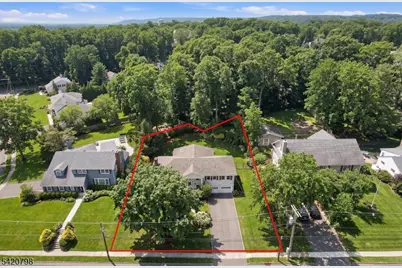 61 Barchester Way, Westfield, NJ 07090 - Photo 4