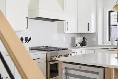 27A Willow Street #A, Millburn, NJ 07041 - Photo 10