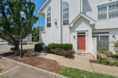 82 Hancock Dr, Morris Township, NJ 07960 - Photo 4