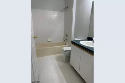 82 Hancock Dr, Morris Township, NJ 07960 - Photo 14