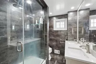 464 Meade St, Orange, NJ 07050 - Photo 24