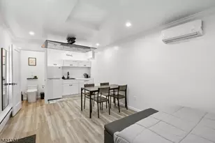 464 Meade St, Orange, NJ 07050 - Photo 8