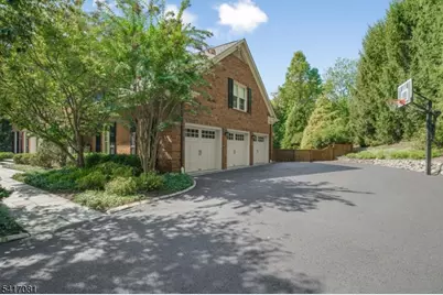 31 Forest Drive, Millburn, NJ 07078 - Photo 10